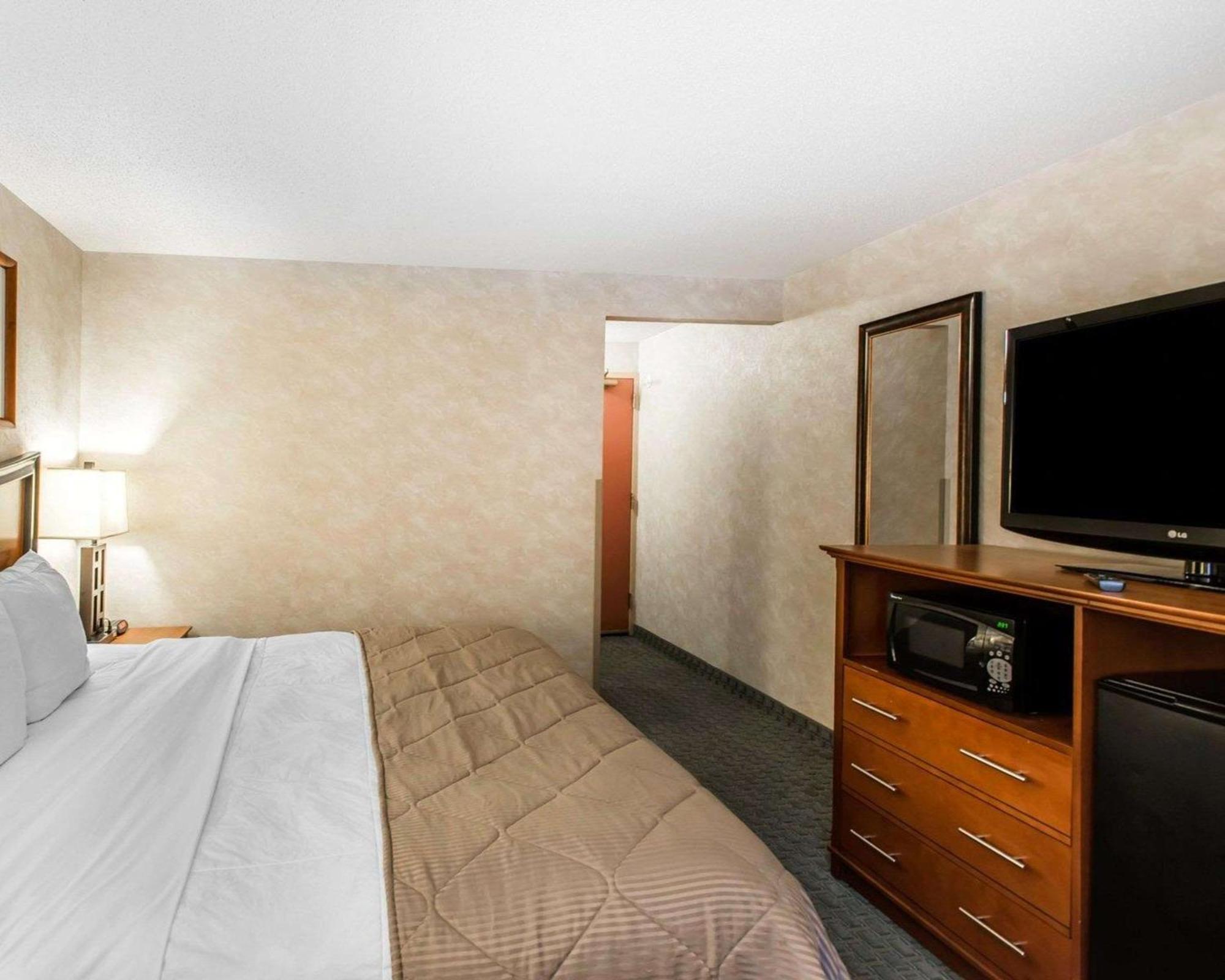 Quality Inn And Conference Center Greeley Downtown Zewnętrze zdjęcie